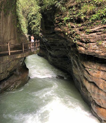 探索山城魅力時(shí)光，最新重慶旅游圖片匯總